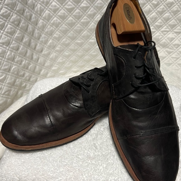 Leather Shpes - Picture 6 of 9